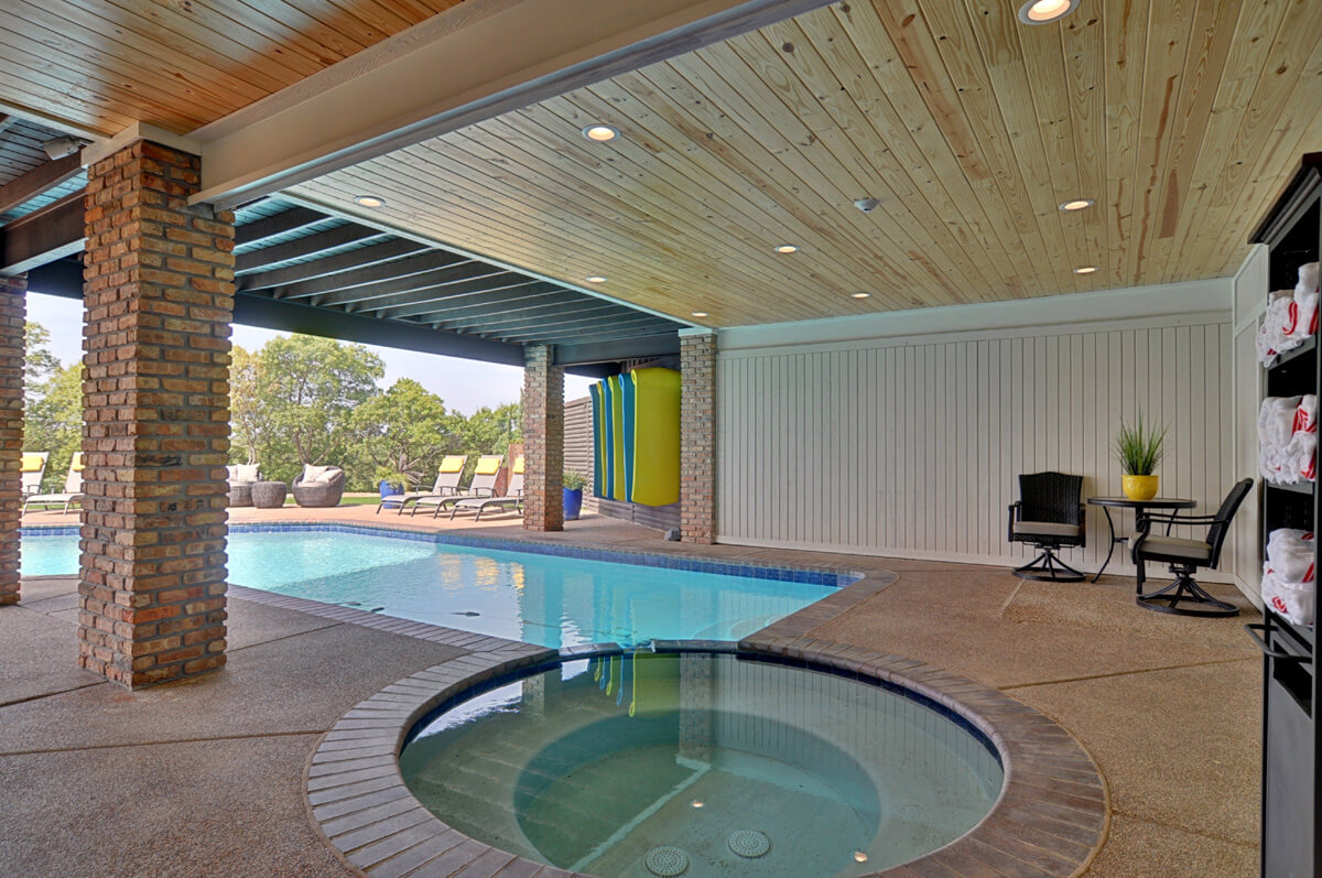 Stonegate Center Hilltop - Addiction Recovery for Women - Pool